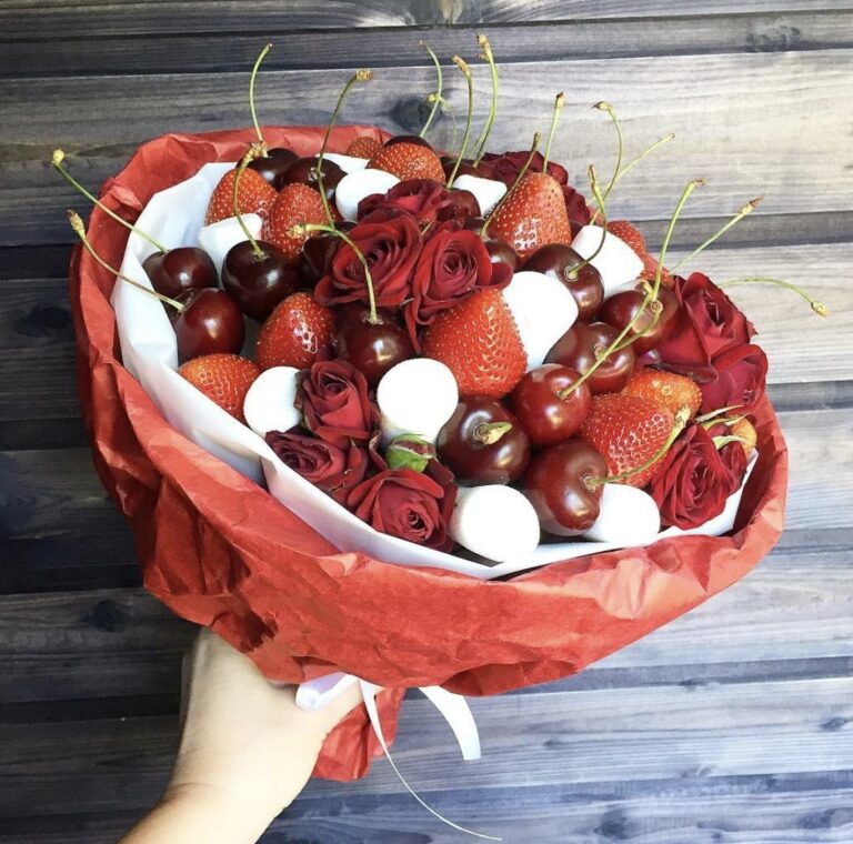 Сладкий букет: как выбрать для него бруснику