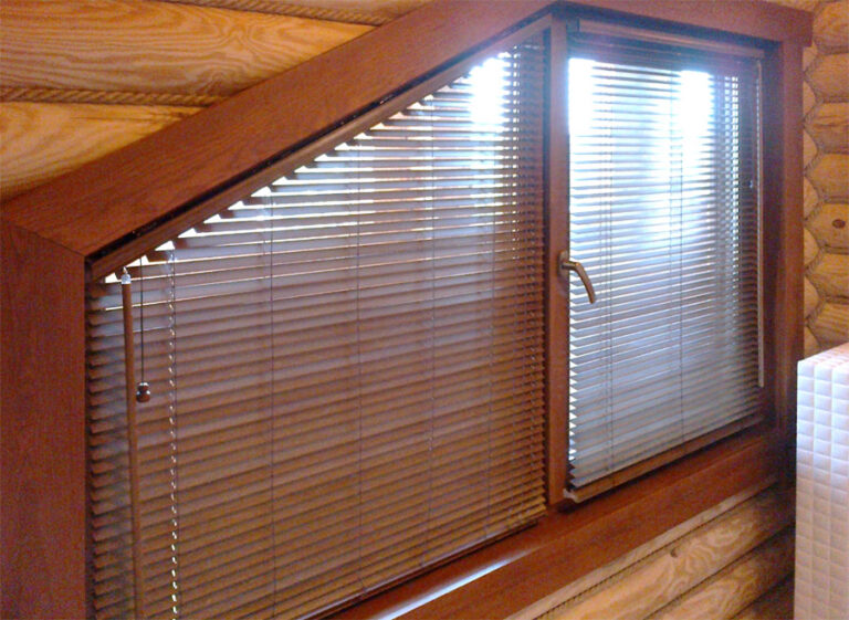 Как выбрать жалюзи для дома — алюминиевые или деревянные?