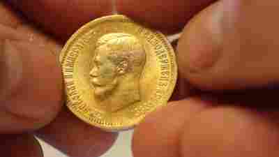 Золотые монеты Николая II: в чем их ценность и как отличить подлинник от подделки?