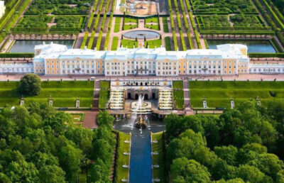 Петергоф: роскошный дворцово-парковый ансамбль Санкт-Петербурга